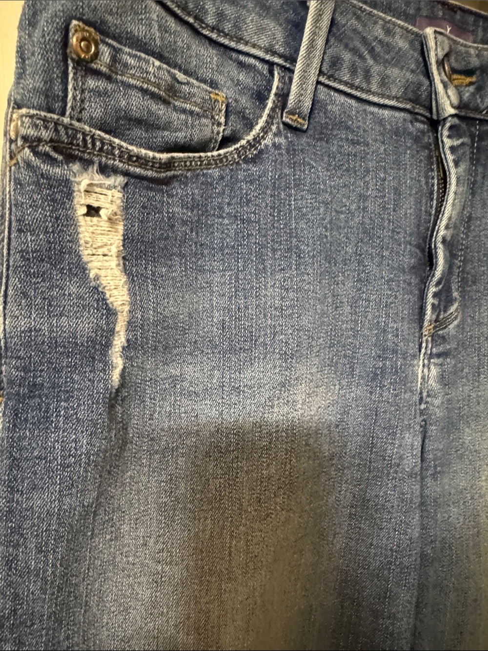 NYDJ Lorena Boyfriend Jeans with Cuffed Hem in Redding Colorway - Picture 9 of 14
